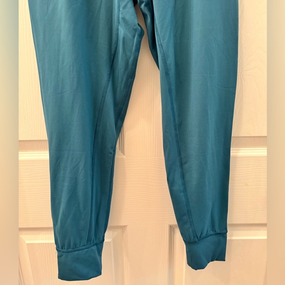 Universal Standard Cooper Jogger Pants - Picture 6 of 8